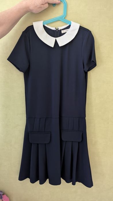 Sukienka elegancka Reserved jak nowa