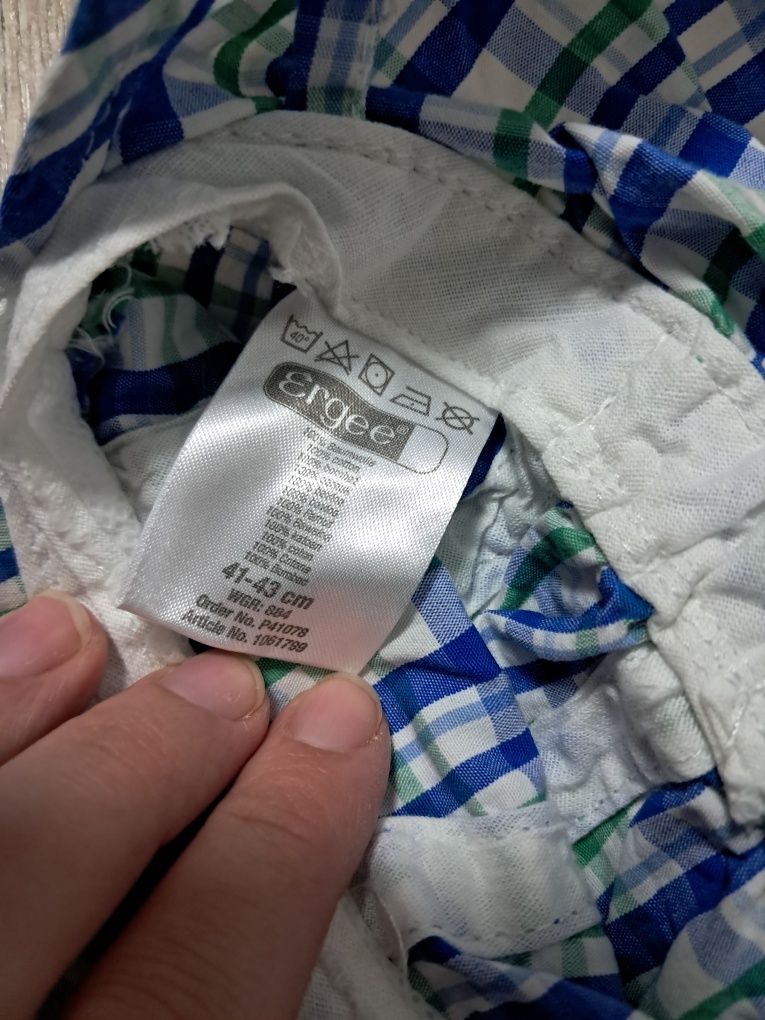 Letnia czapka z ochroną karku dla chłopca 41-43cm. Czapka jest nowa ni