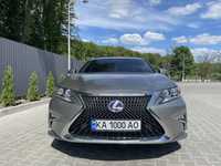 Lexus ES 300h гібрид 2017 рік