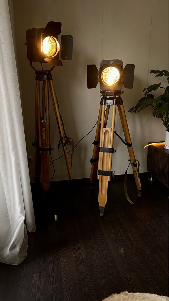 Напольная лампа-торшер в стиле loft