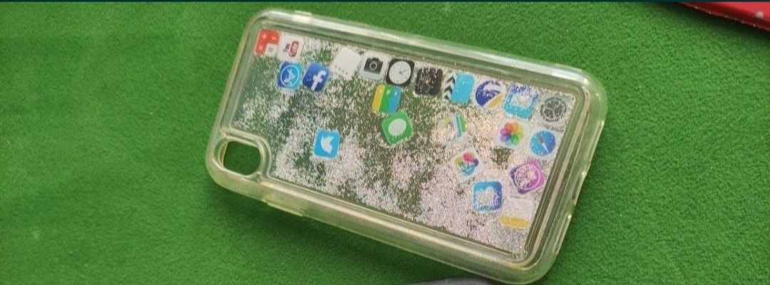 Etui Iphone XR brokat aplikacje
