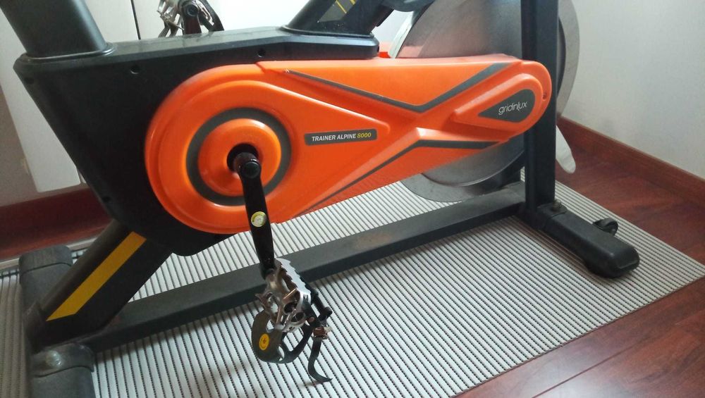 Bicicleta de Spinning – Disco de inércia 28kg