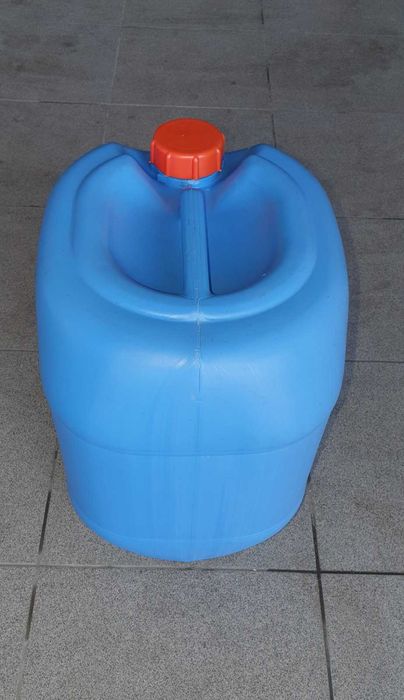 Каністра пластикова 20 л