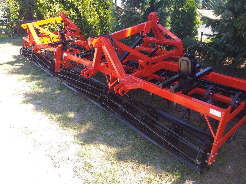 Agregat  uprawowo-siewny 3 m.