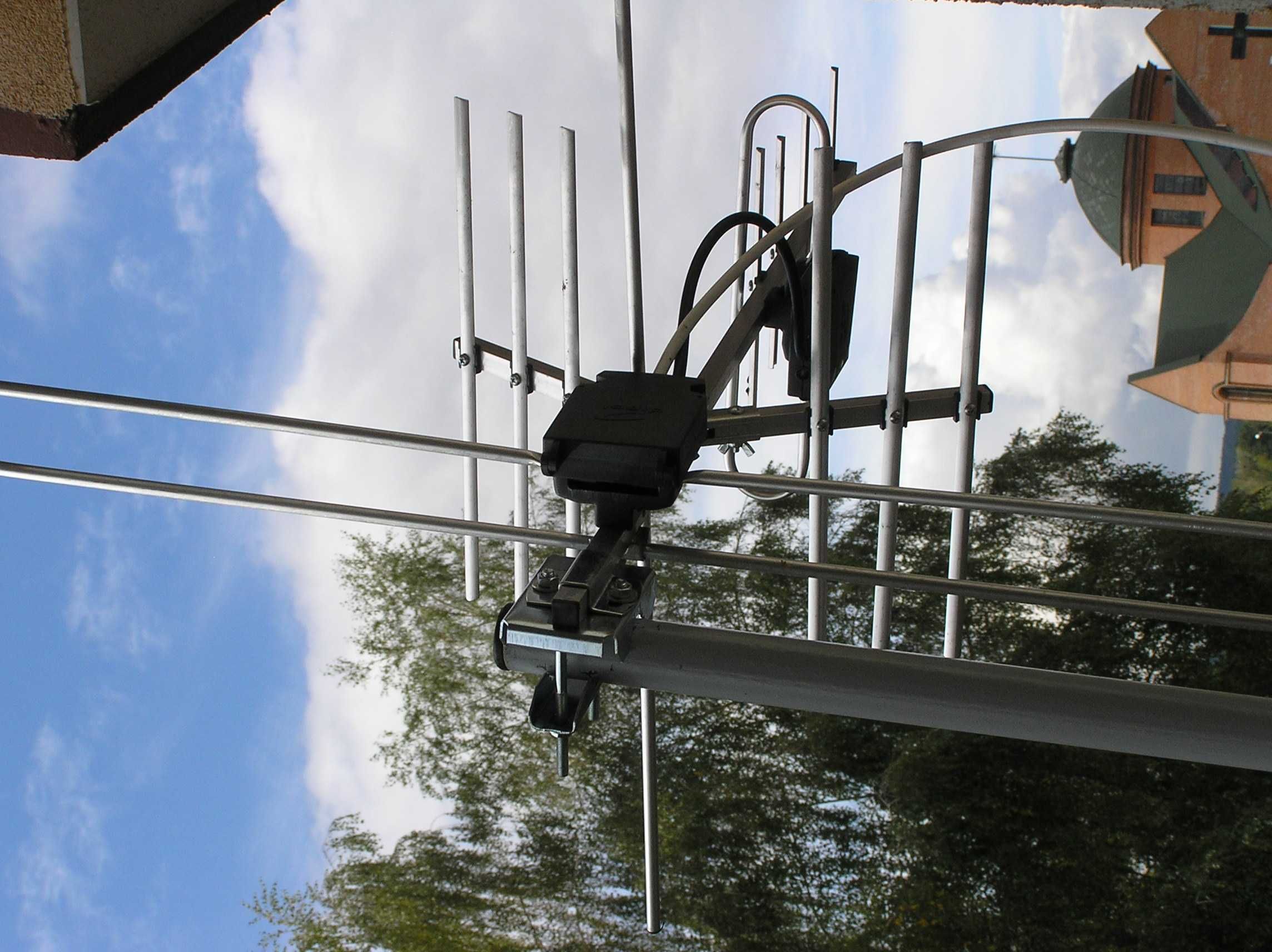 Antena Dipol UHF VHF do naziemnej telewizji cyfrowej,maszt balkonowy
