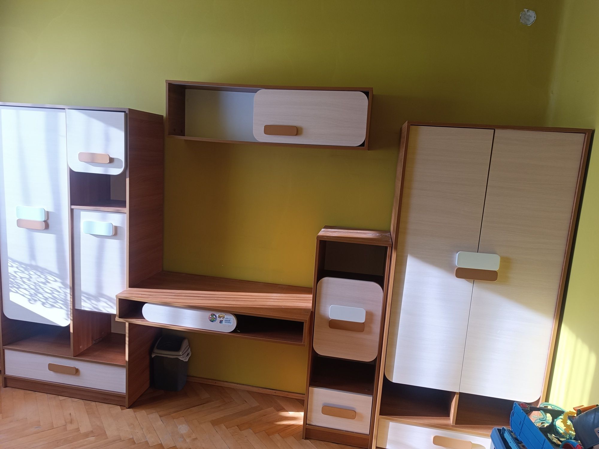 Meble dla dzieci, młodzieżowe
