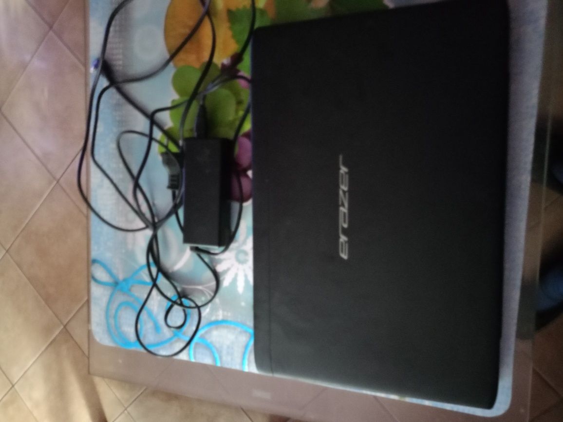 laptop Medion Erazer i5 8GB SSD