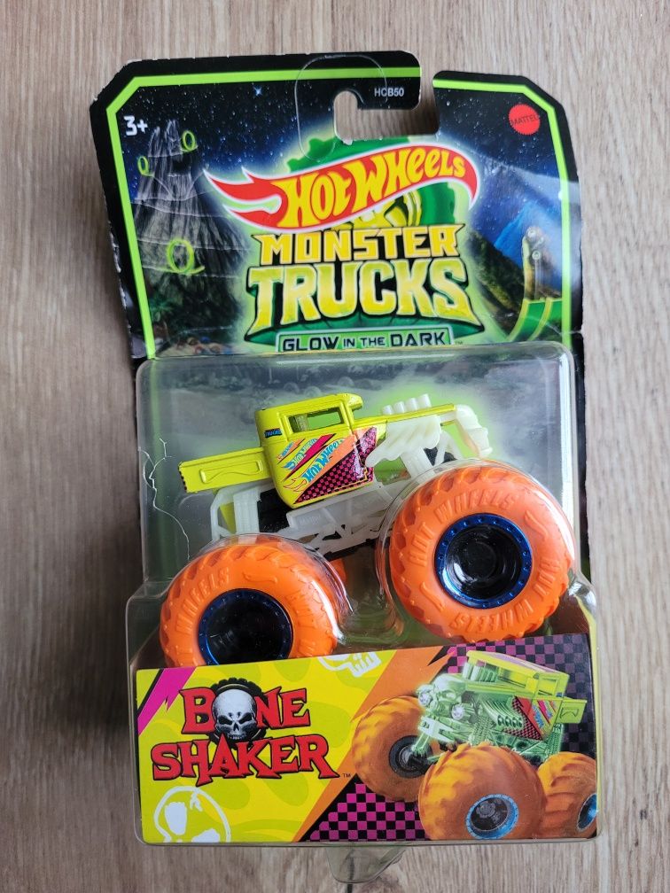 Hot Wheels monster trucks świecący w ciemności HCB50 Bone Shaker