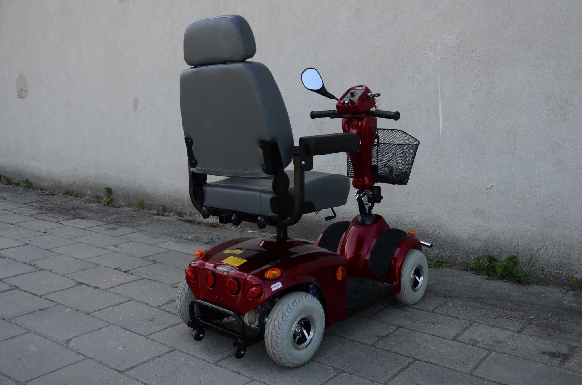 Elektryczny wózek inwalidzki skuter czterokołowy Freerider