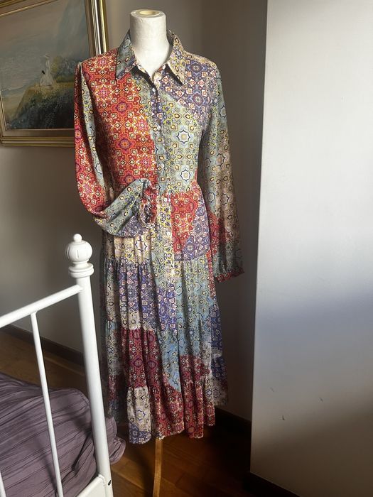 Lindo vestido estampado. Veste confortavelmente.