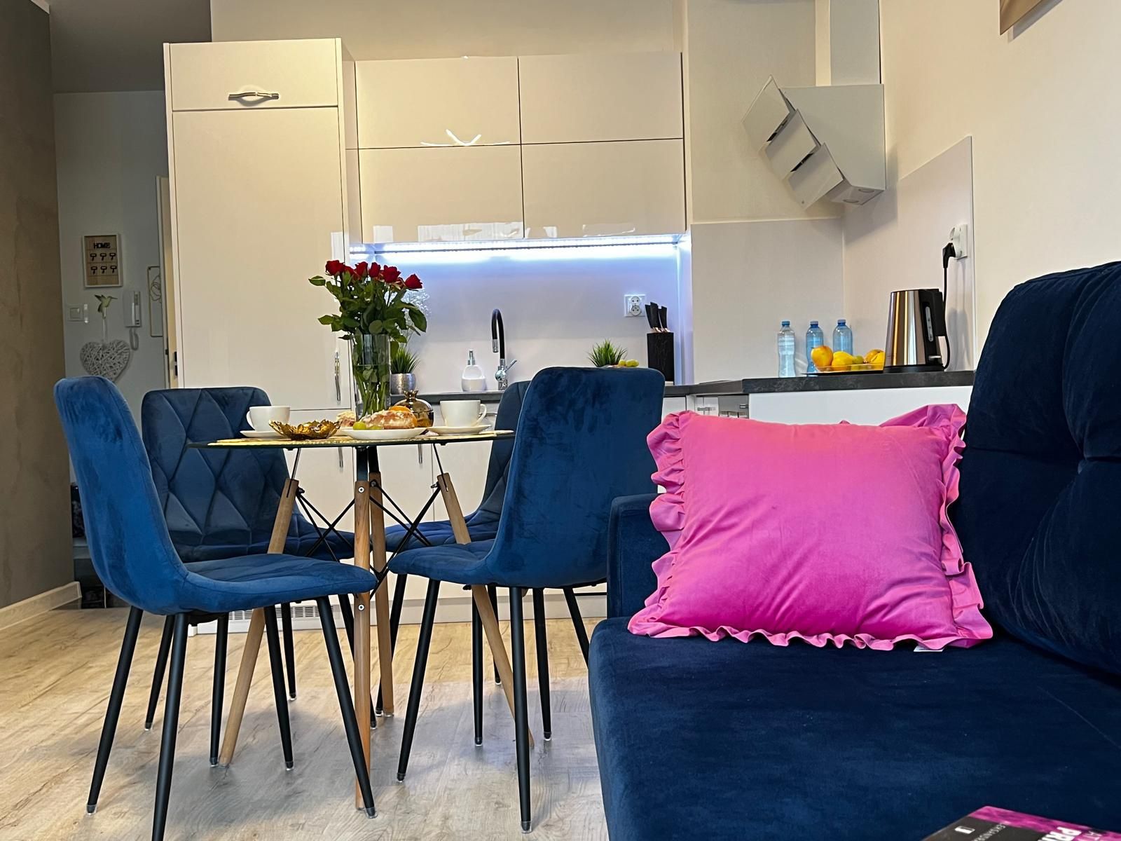 Do wynajęcia apartament 2 pokojowy na Wenedów z miejscem postojowym
