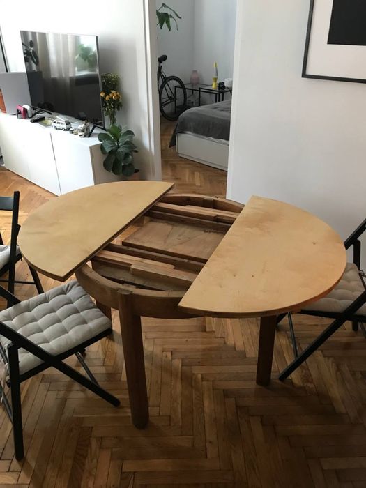 Okrągly stół rozkładany