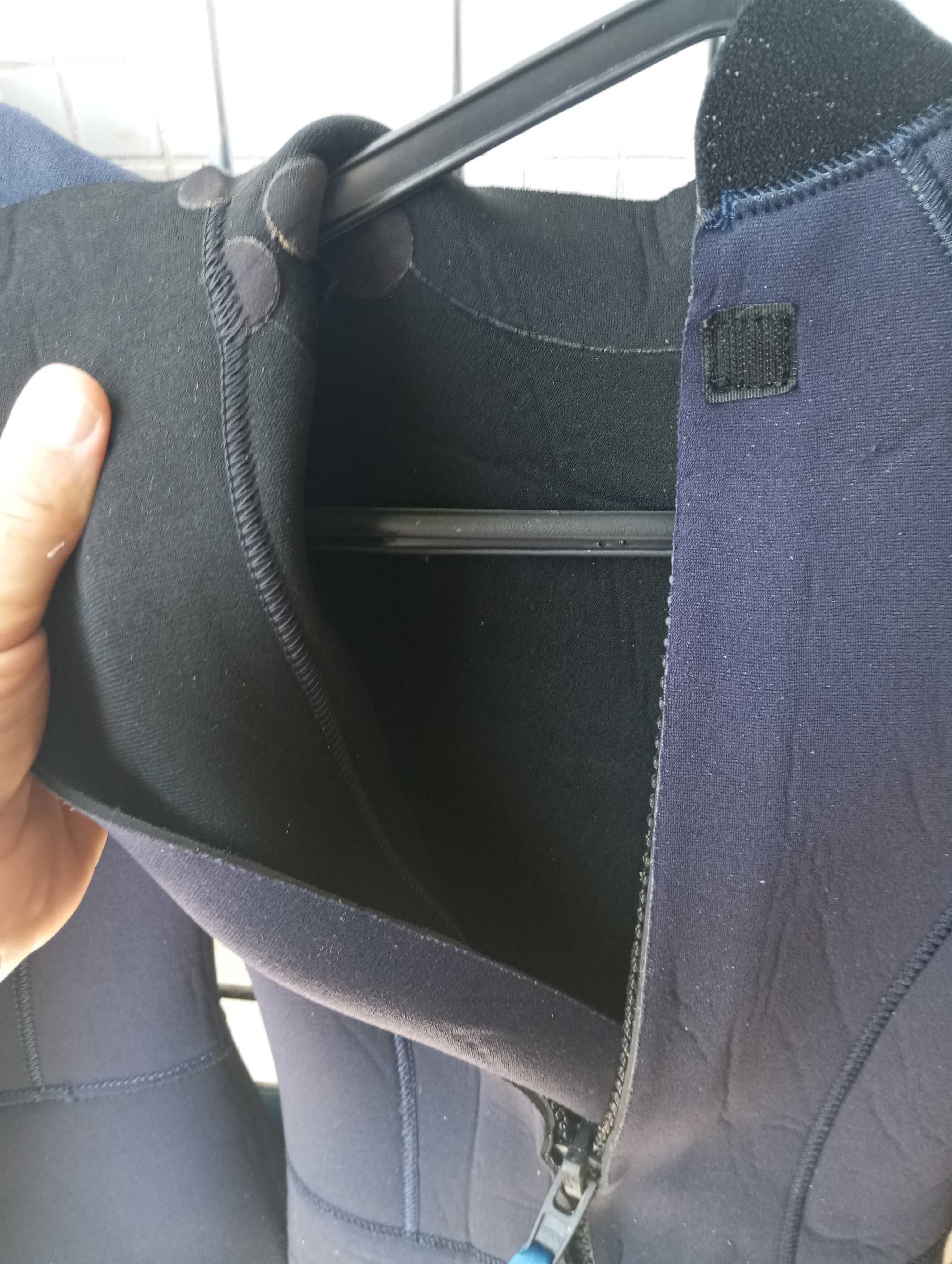 VENDO FATO DE SURF, 4/3, 6 ANOS, COMO NOVO - ENVIO À COBRANÇA