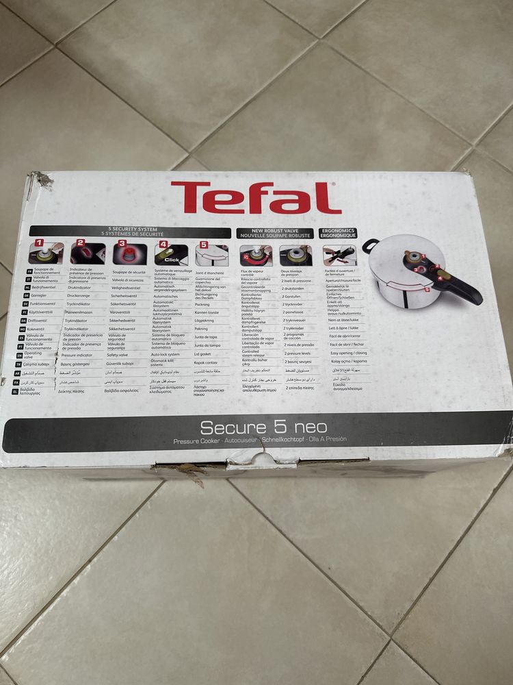 Panela pressao tefal 6L 70€