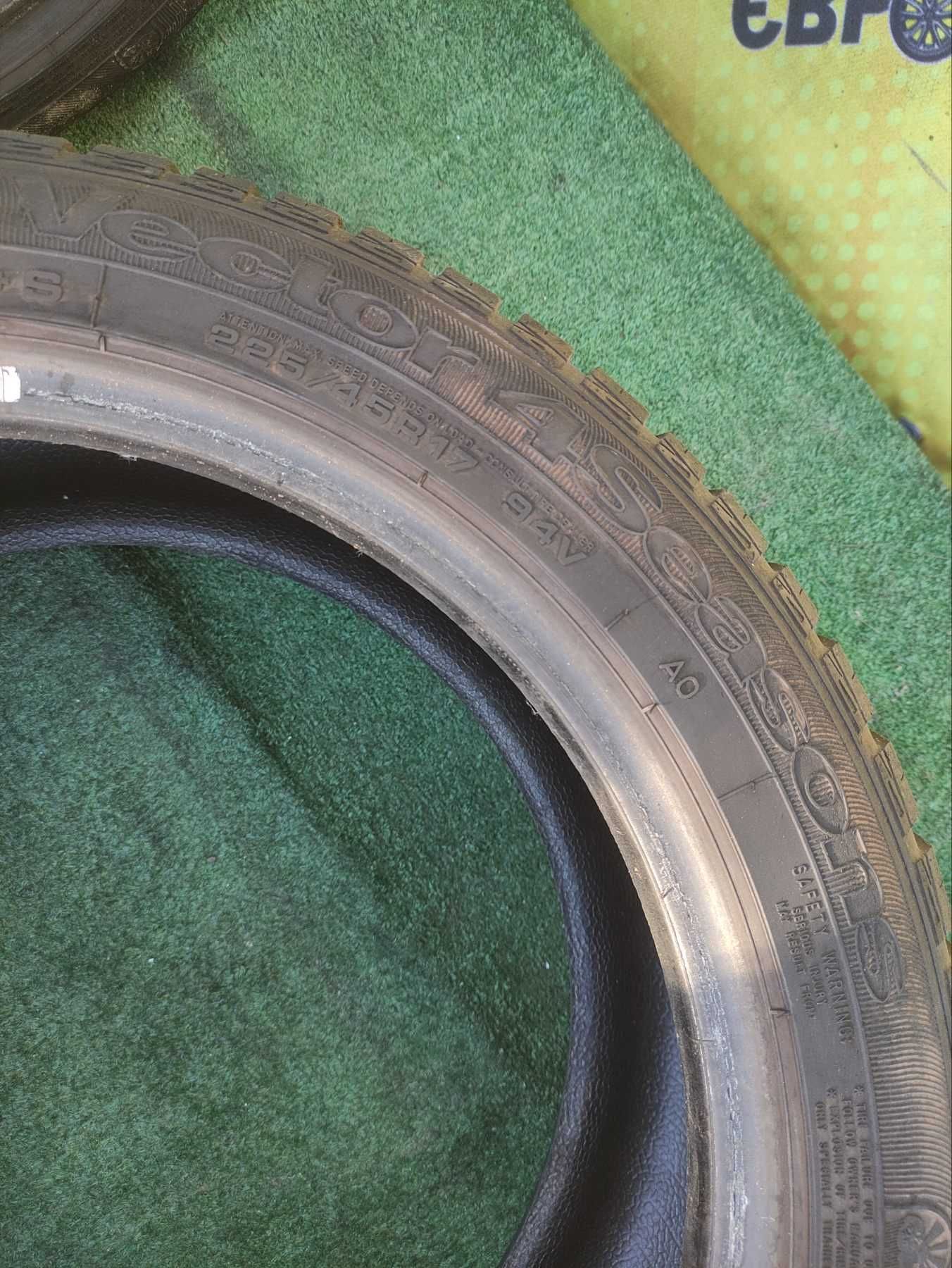 Шини Goodyear Vector4Seasons 225/45R17 Пара Зимові Б/у Склад Оригінал