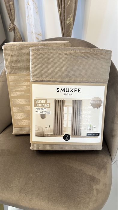 Nowy zestaw zaslon welwetowych welurowych na tasmie 2 op 4 szt smukee