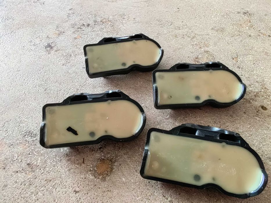 Czujnik ciśnienia w koła TPMS Audi A4 A6 VW Golf Passat Skoda 5Q0