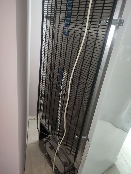 Холодильник, атлант, не рабочий