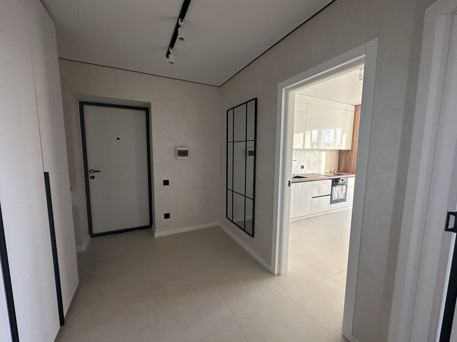 Продам 1-кімнатну  квартру . Новобудова