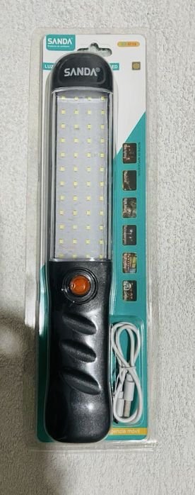 Lampada LED Grande e pequeno.