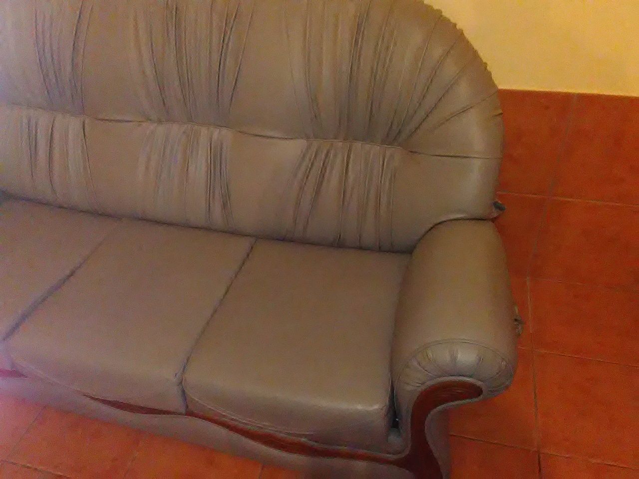 Conjunto de 3 sofás e mesa de sala de estar