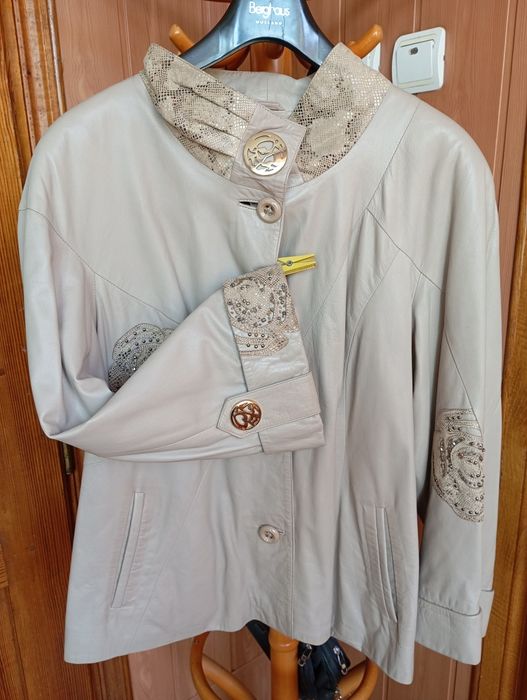 Жіноча шкіряна куртка (лайка)