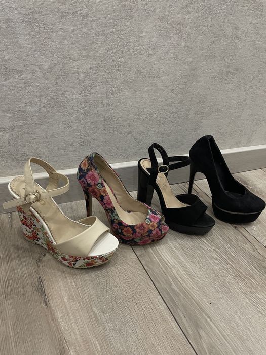 Продам босоніжки туфлі 36 37 розмір