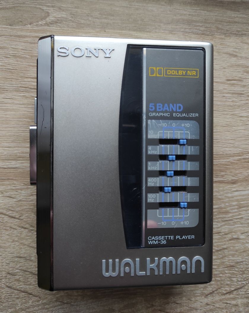 Винтажный кассетный плеер Sony Walkman Cassette Player WM-36. Japan