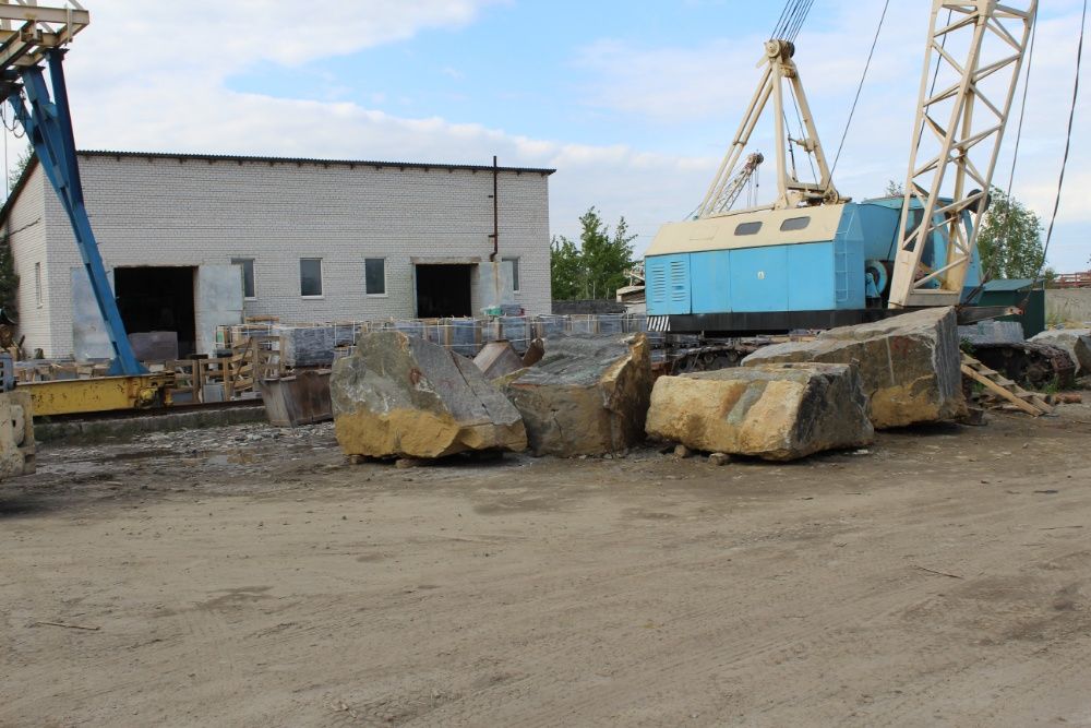 Продається майновий комплекс з обробки природного каменю