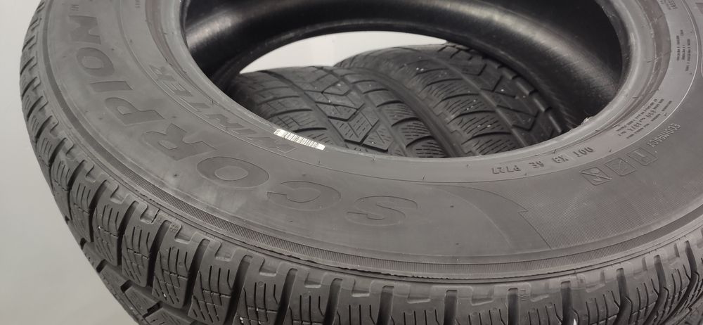 Резина R-17 225/65 102Т "Pirelli" SCORPION шини