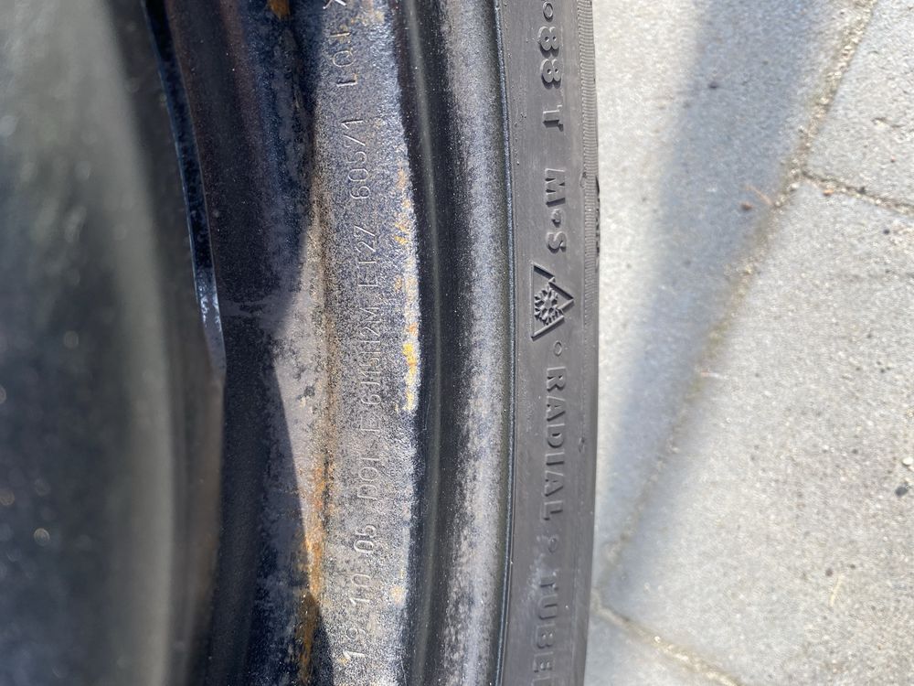 Koła zimowe 185/65 R15 Peugeot 207 208 Citroen C3 Picasso 4x108 ET 27