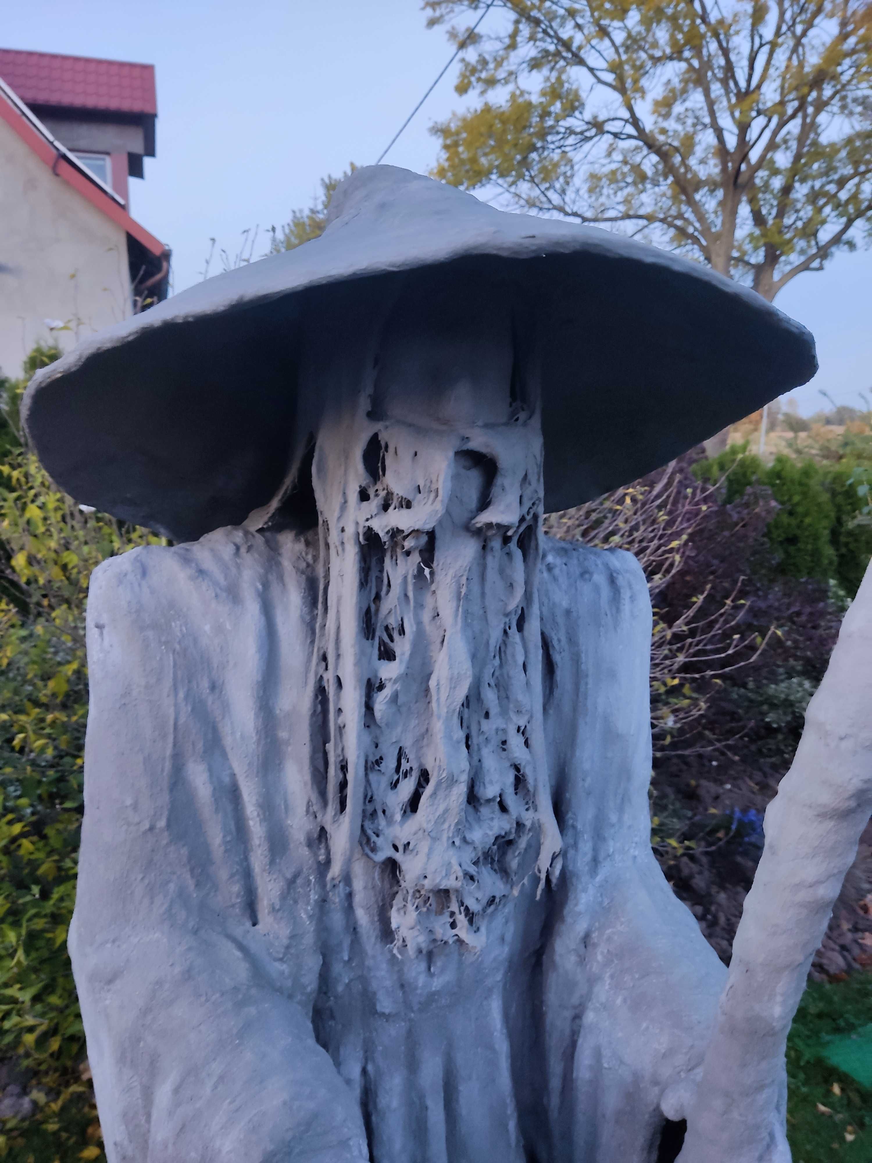 Gandalf szary duża figura ogrodowa z cementu