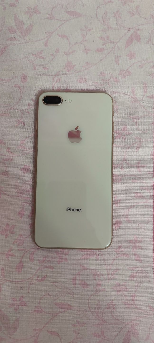 iPhone 8+ пудровый цвет + чехол в подарок