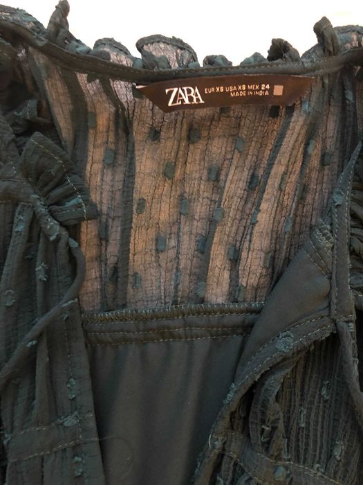 Vestido rendado curto