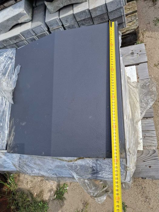 Daszek betonowy dwuspadowy ogrodzenie grafitowy