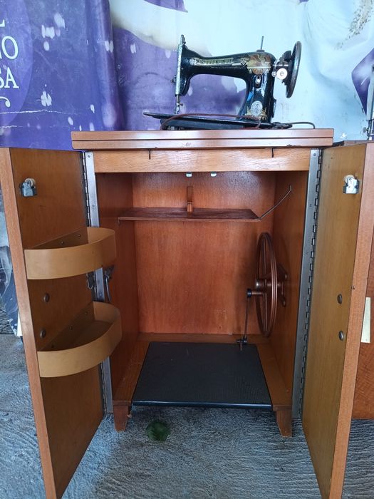 Máquina costura Singer