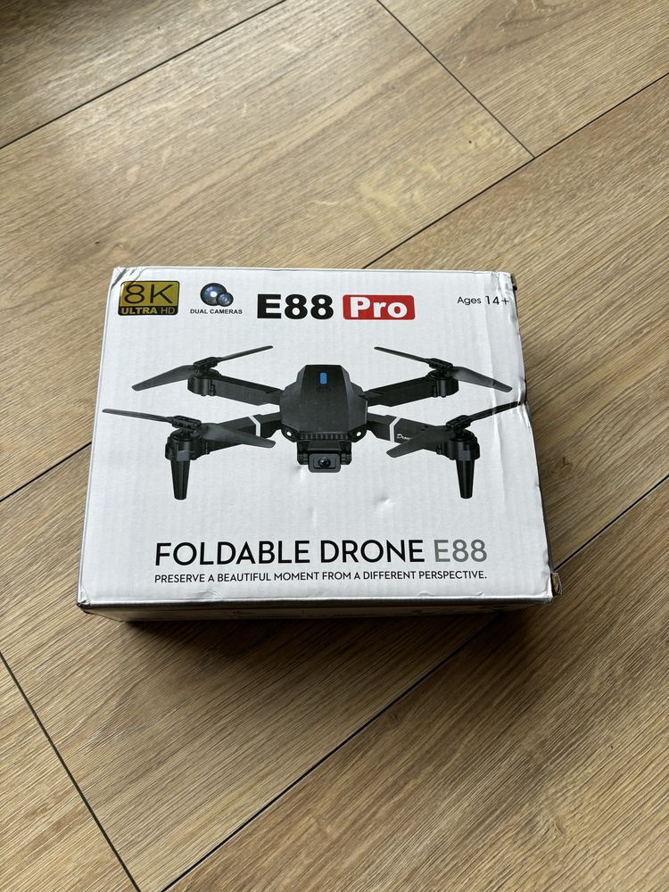 Dron E88 PRO! Nowy!