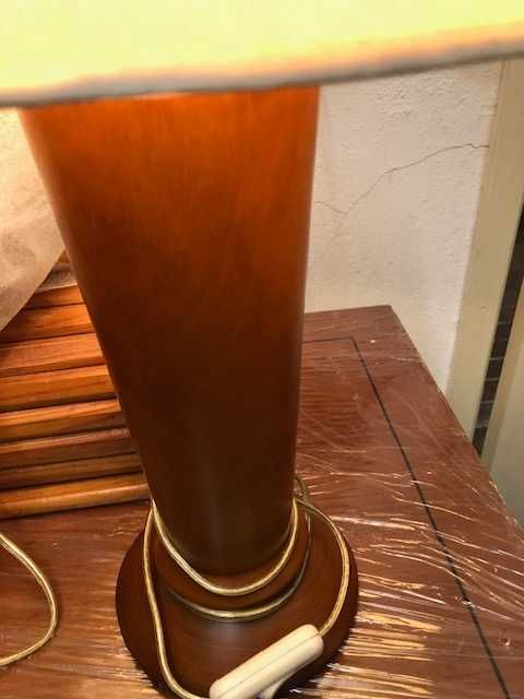 Par de Candeeiros de mesa em madeira