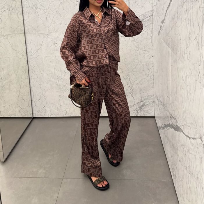 Костюм с штанами fendi