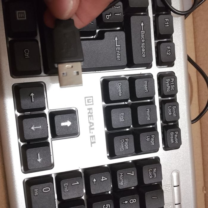 Проводная клавиатура REAL-EL