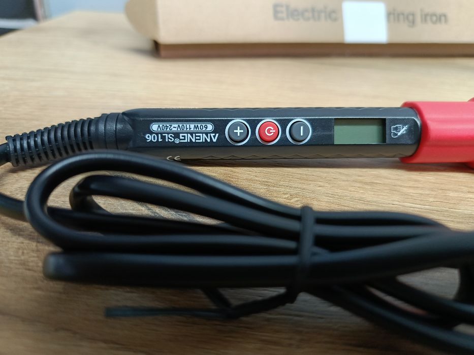 Lutownica z cyfrową regulacją temperatury 60w