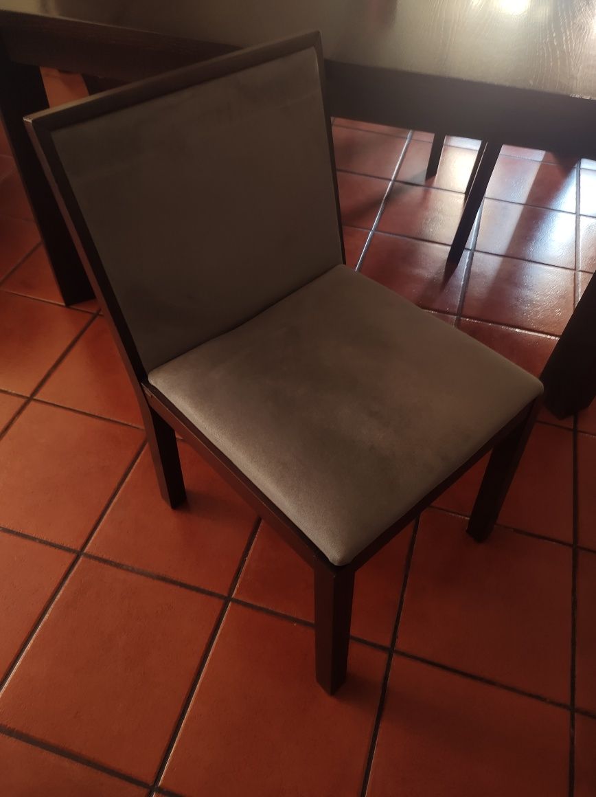 Mesa de Sala + Cadeiras