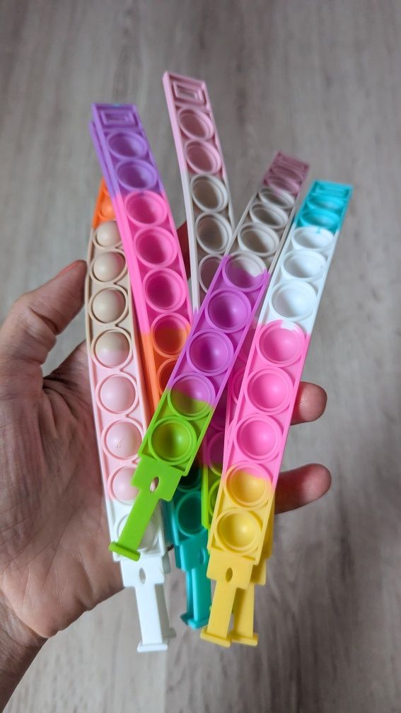 Nowe bransoletki antystresowe popit zestaw 8 szt