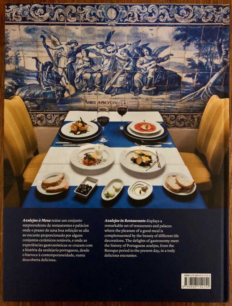 Livro "Azulejos à Mesa"