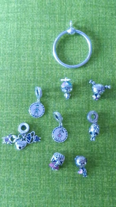 Charms e Colar Moments Pandora