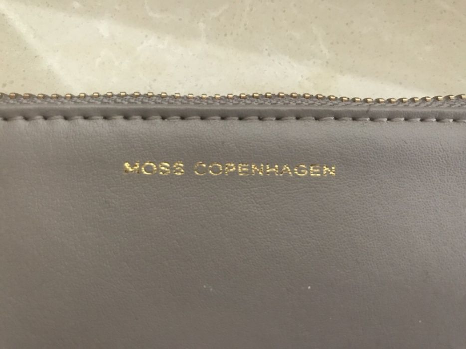 OKAZJA! NOWA torebka kopertówka Moss Copenhagen skóra szary beż -50%!
