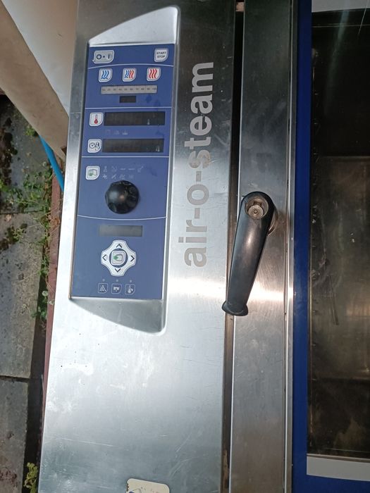 Piec konwekcyjno-parowy ELECTROLUX