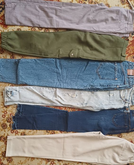 Пакет речей на дівчинку підлітка