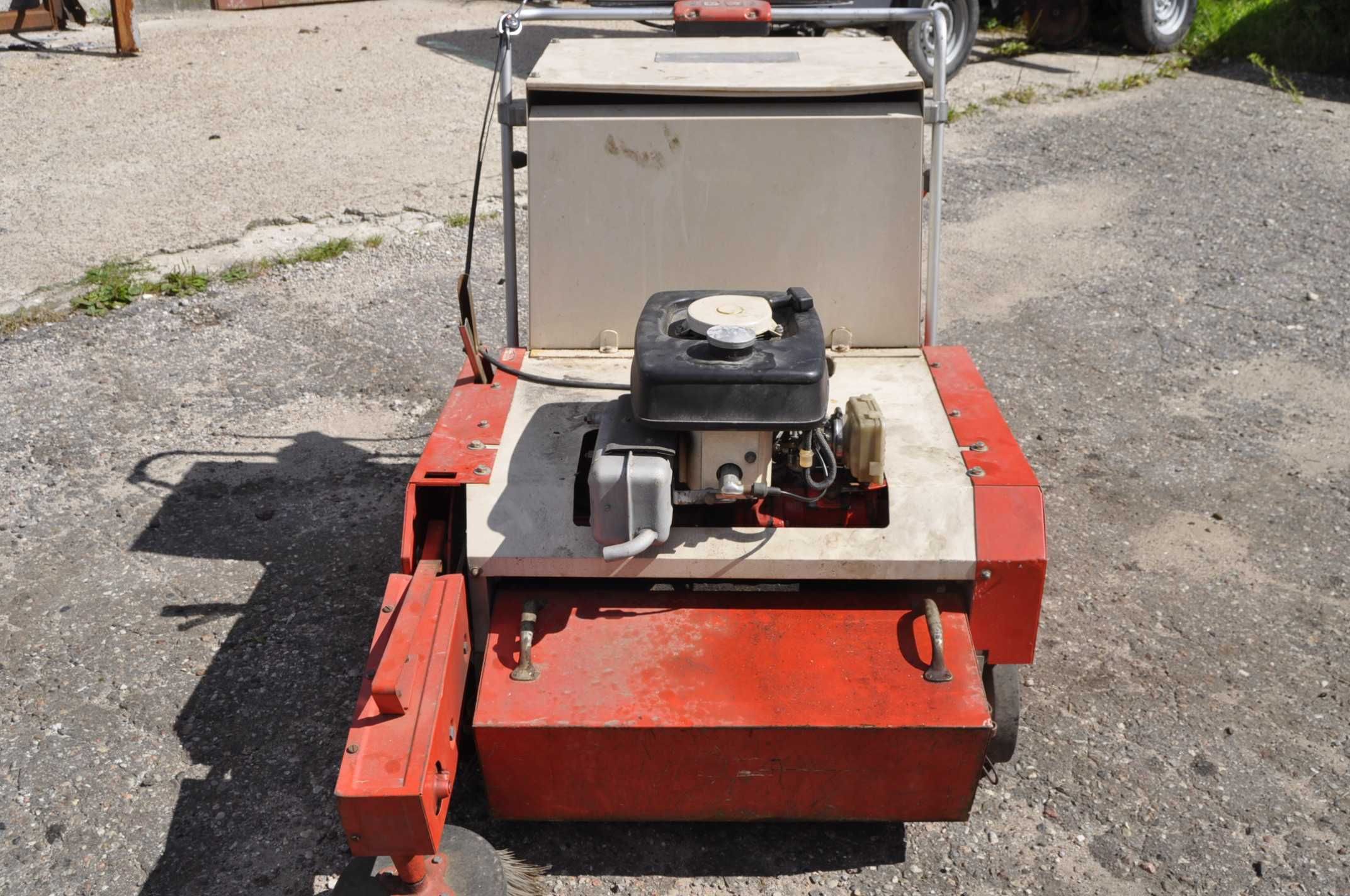 Zamiatarka GUTBROD B706