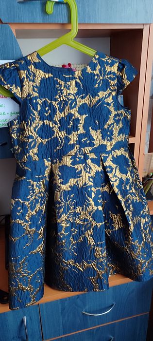 Плаття майже нові,один раз одягнутна фотосесію